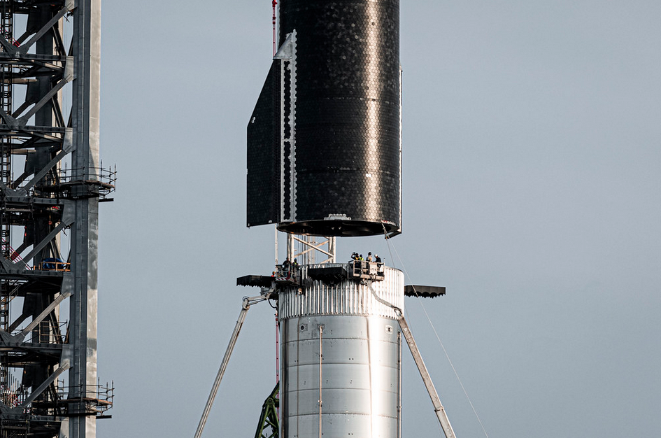 Official SpaceX Photos via flickr