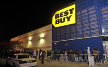 Black Friday attracted more shoppers yet earned less money